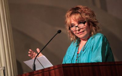  Vicerrectora de Extensión Sonia Montecino, una de las propulsoras del proyecto "Sabios y Sabias".