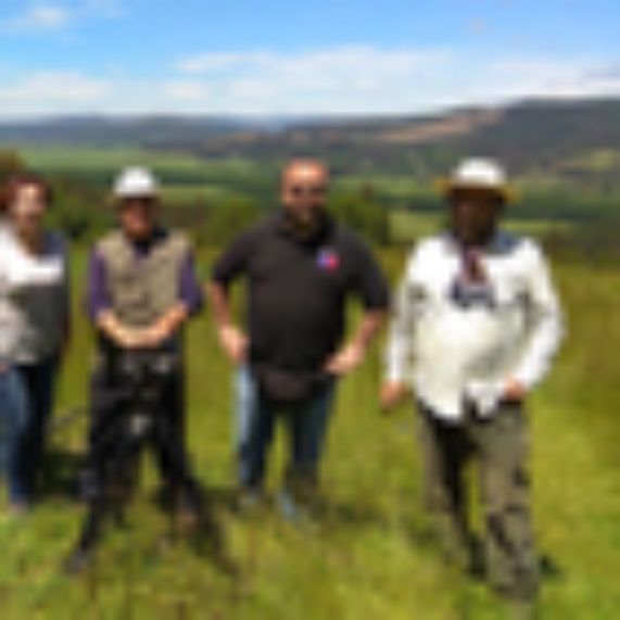 Se está trabajando junto a cinco comunidades indígenas de la zona, Mahuidanche, Domingo Marican, Luciano Manque, Juan Huenchual y Cahuin.