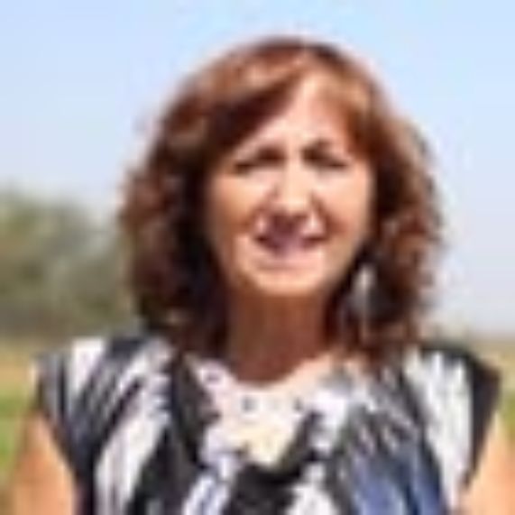 La académica Cecilia Baginsky Guerrero es Ingeniera Agrónoma, Dra. de la U. Politécnica de Madrid y pertenece al Departamento de Producción Agrícola.